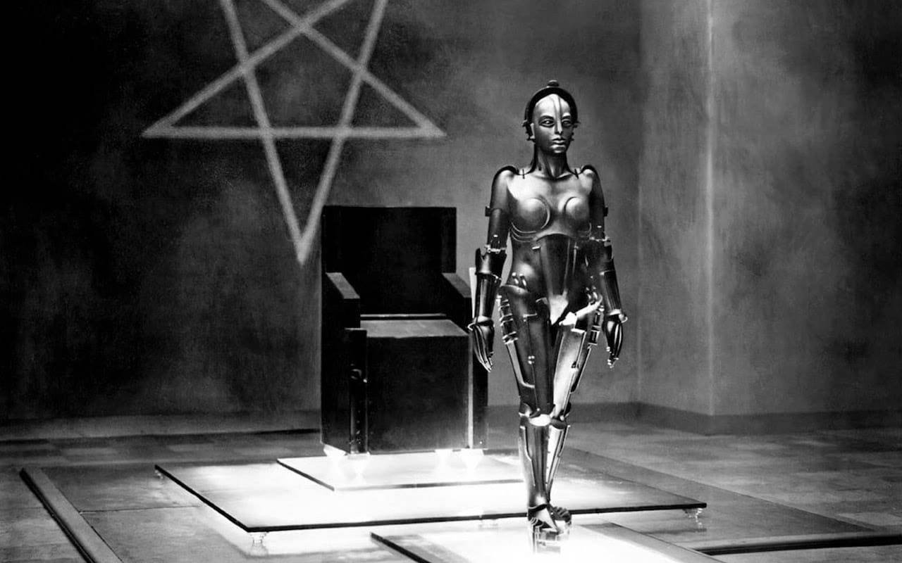 Still from 'Metropolis' (1927) (via YouTube)