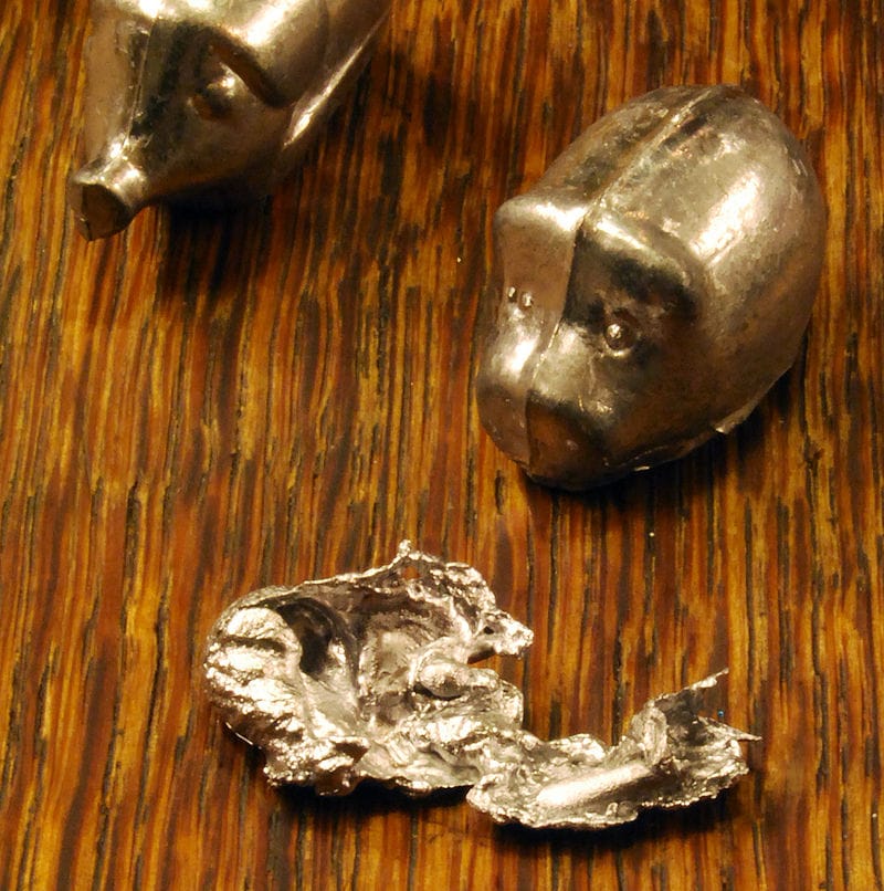 Molybdomancy (photo by Micah L. Rieser via wikipedia)