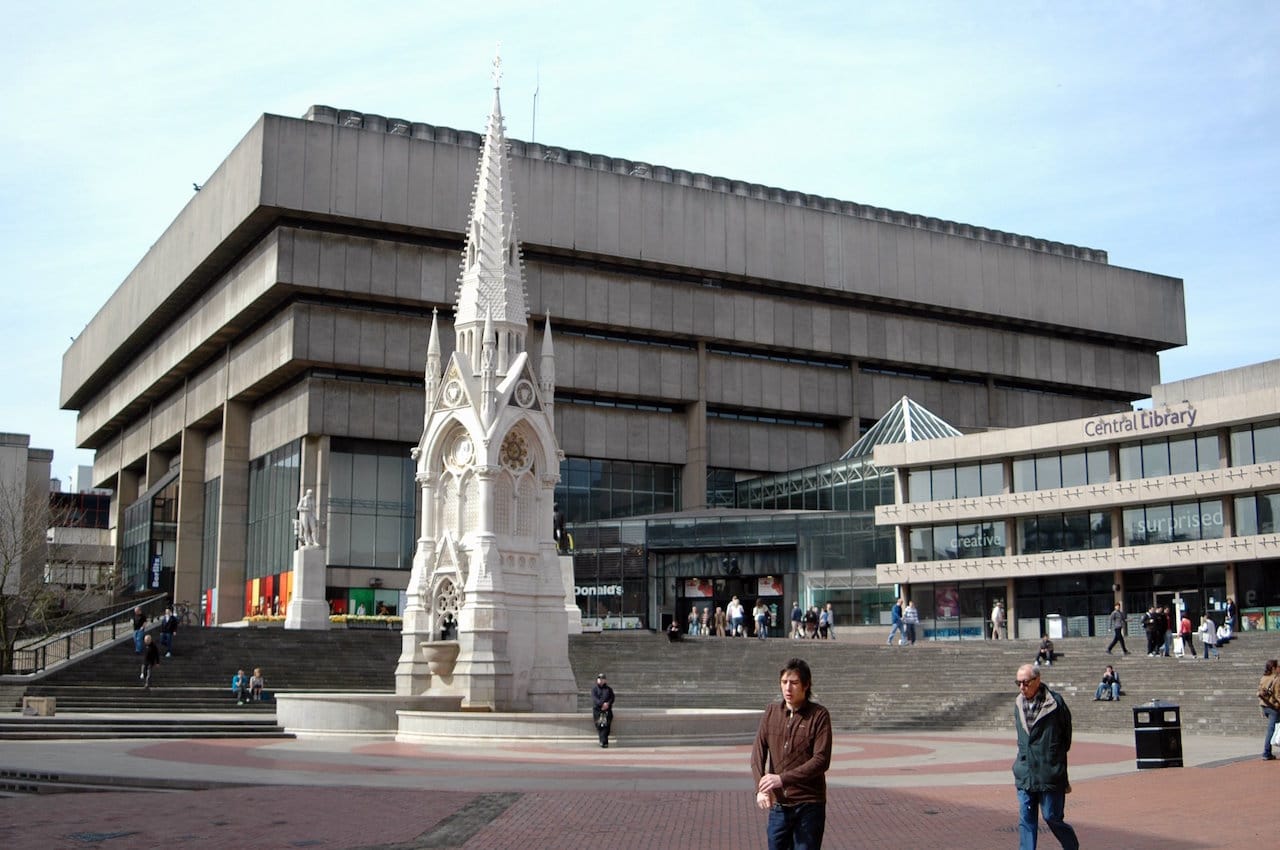 Birmingham Central Library.jpg John Madin: Birmingham Central Library, Birmingham, Großbritannien, 1969–1973 Foto: Erebus555 2007 (CC BY-SA 3.0) 