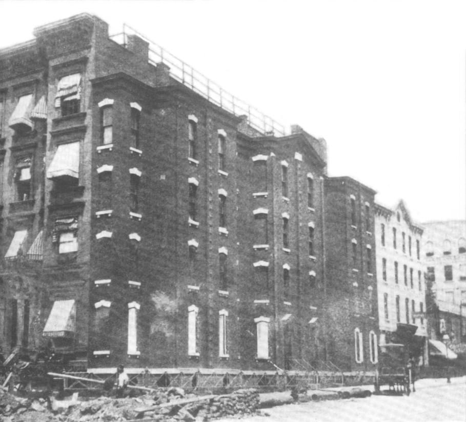The Richardson Spite House demolished in 1915, which once stood at Lexington Avenue and 82nd Street (1915) (via Wikimedia)