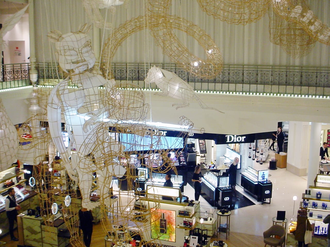 Installation view of Ai Weiwei's 'Er Xi, Air de jeux' at Le Bon Marché Rive Gauche (all photos by the author for Hyperallergic unless noted otherwise)