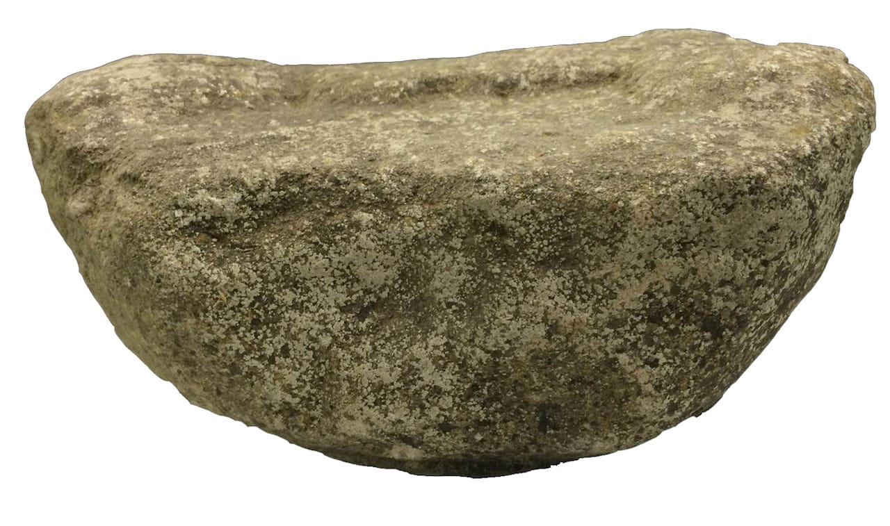 braceby carving side