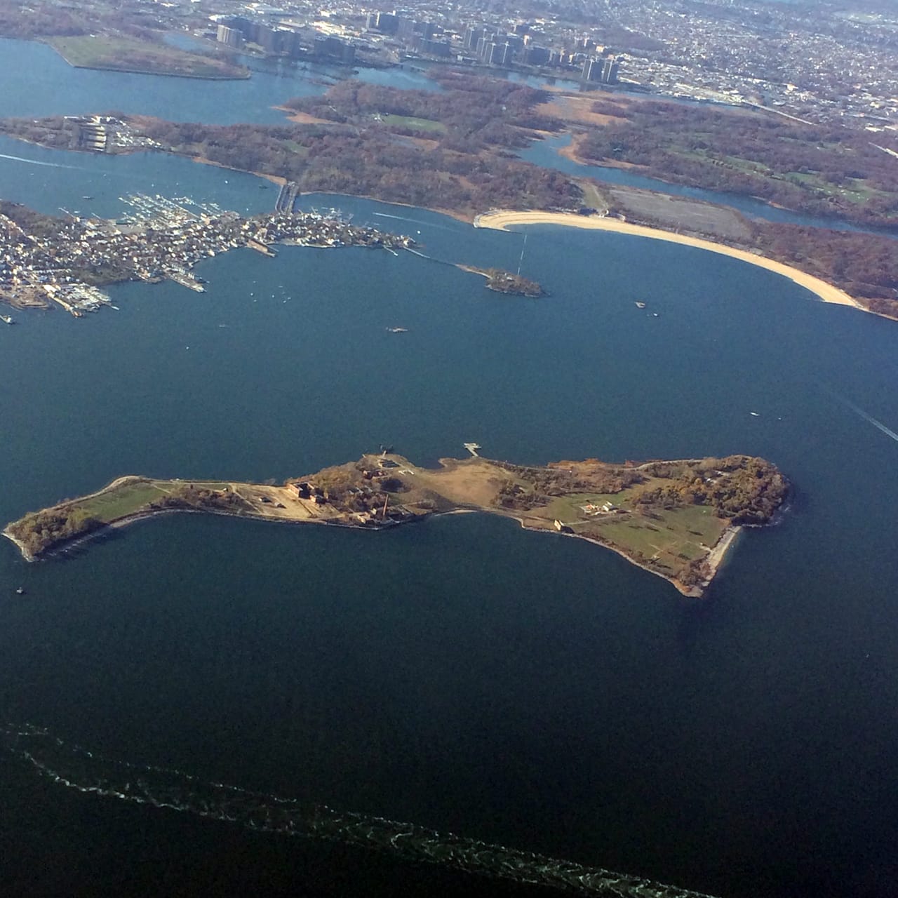 Aerial view of Hart Island (photo by the author for Hyperallergic)