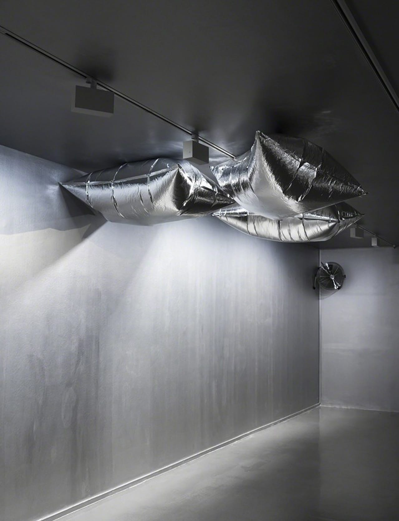 Installation view of 'Warhol Unlimited' with Andy Warhol's “Silver Clouds” (1966) (photo by Pierre Antoine, courtesy the Musée d'art moderne de la Ville de Paris