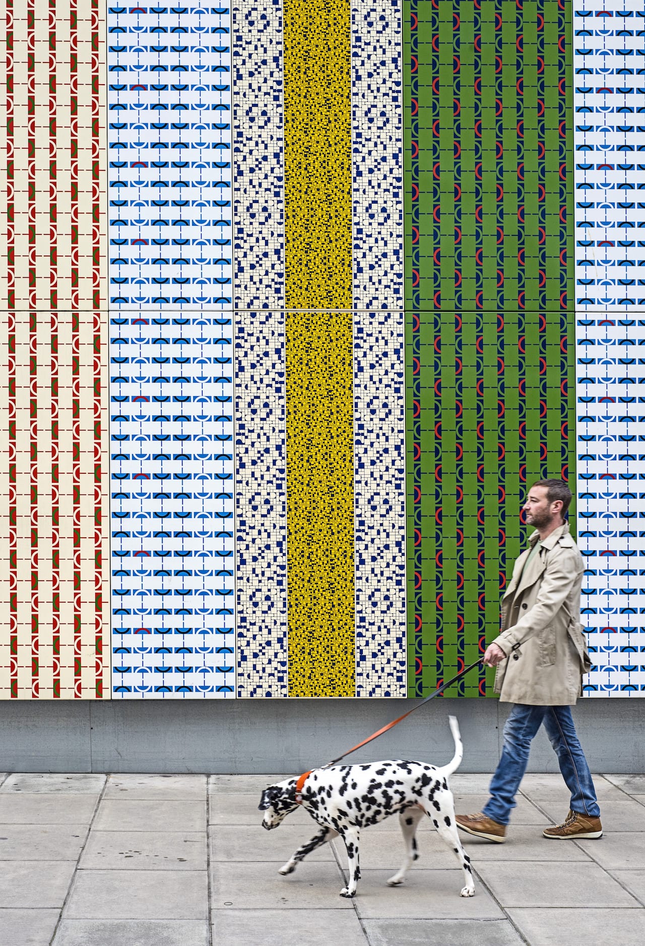 Wrapper, Jacqueline Poncelet, Edgware Road station, Commissioned by Art on the Underground, 2012. Photo: Thierry Bal
