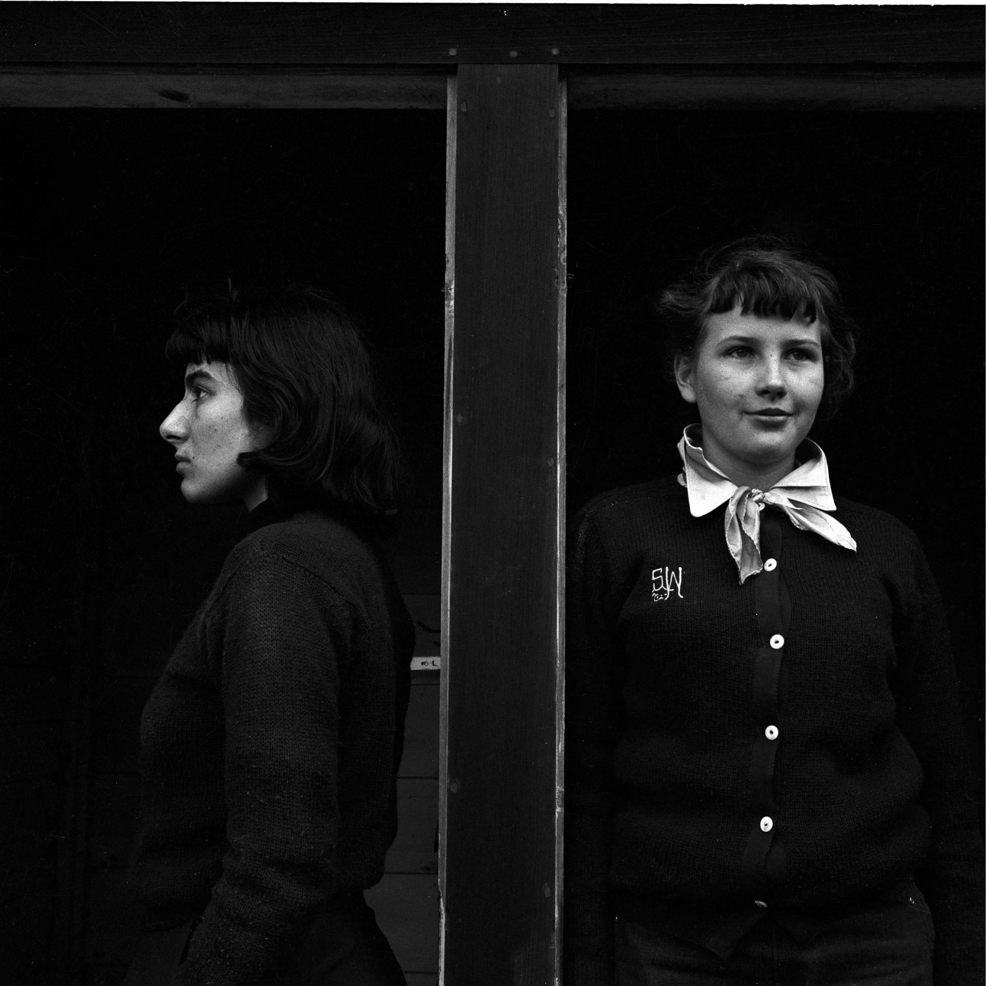 Robert Rauschenberg, "Sue and Janet - Outer Island, CT" (1949) Gelatin silver print