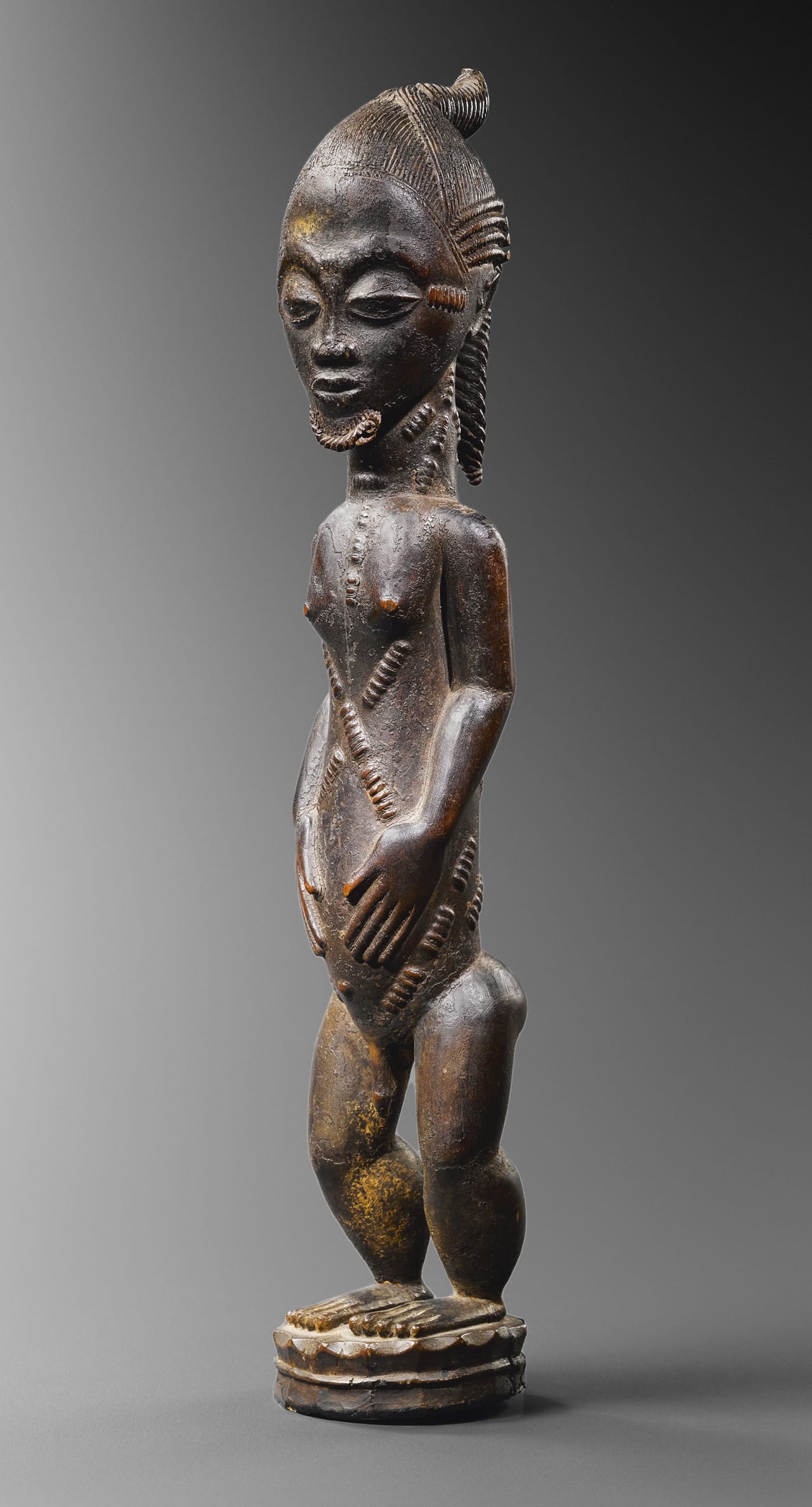 Baoulé (Ivory Coast) “Statuette de conjoint mystique blolo bian” (circa 19th century) (© rights reserved Musée Dapper, Paris)