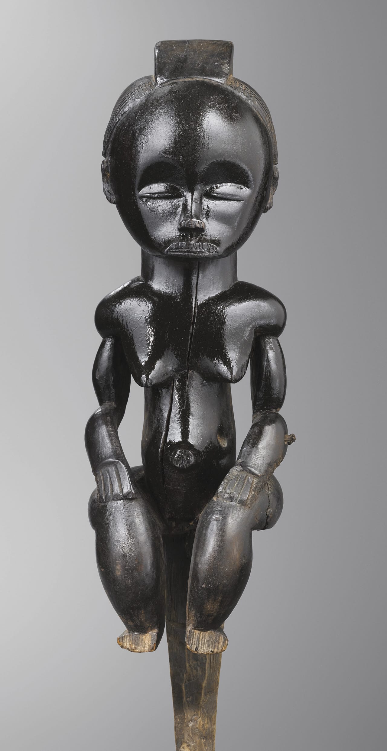 Fang peoples, Betsi group (Gabon or Equatorial Guinea), “The Black Venus” (aka “eyema byeri” and “Pahouin Venus,” 19th century) (© and rights reserved Musée Dapper, Paris)