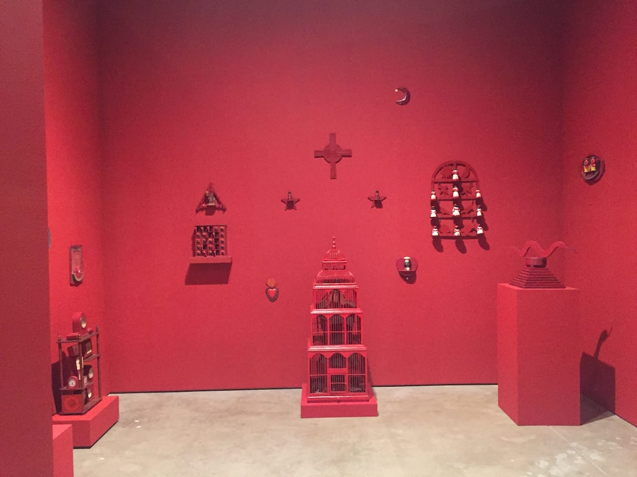 Installation view, 'Betye Saar: Still Tickin'' at the Scottsdale Museum of Contemporary Art (all photos by the author for Hyperallergic unless otherwise noted)