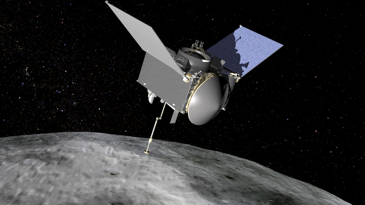 Artist’s conception of the OSIRIS-REx spacecraft at Bennu (courtesy NASA Goddard Space Flight Center)