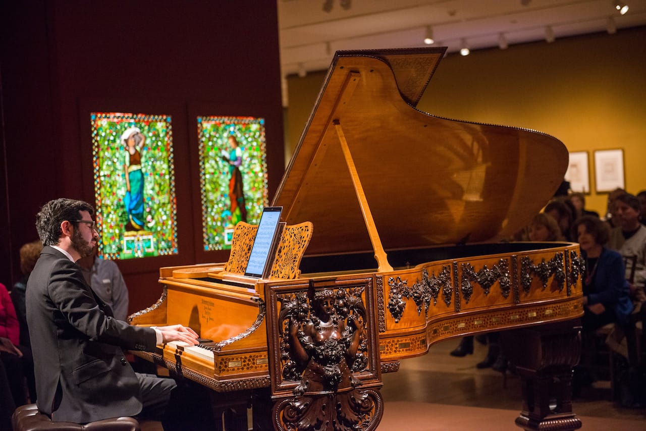 'Shastey’s Steinway: Music of the Gilded Age' performance by Michael Brown on piano and Nicholas Canellakis on cello at the Metropolitan Museum of Art (© Stephanie Berger)