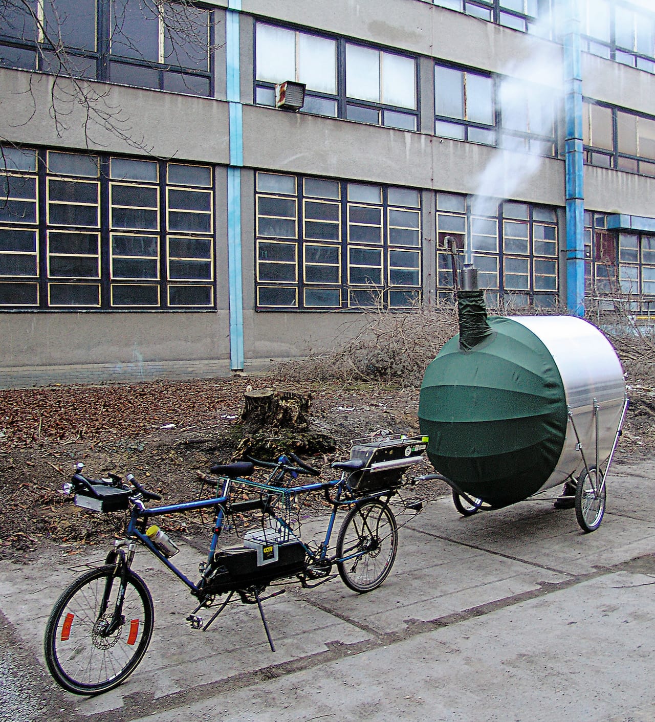 H3T Architects, "Bicycle Sauna" (2011) in the Czech Republic (or elsewhere) (photo by H3T Architekti)