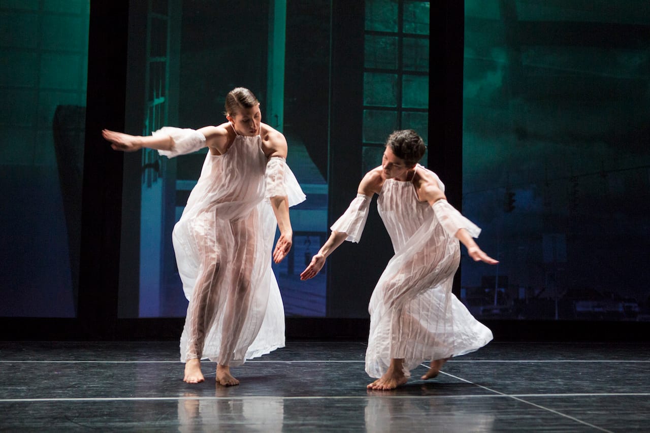 Emily Stone (left) and Cori Kresge (right) in Stephen Petronio Company's performance of Trisha Brown’s “Glacial Decoy” (photo by Yi-Chun Wu, courtesy Stephen Petronio Company)