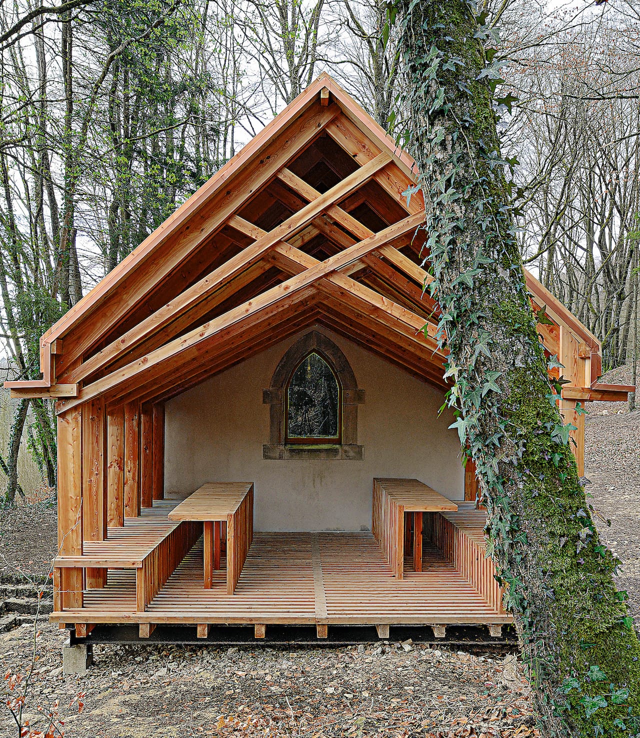 OBIKA Architecture, "Chapel St. Geneviève" in Saint-Maurice-sous-les-Côtes, France (photo by Nicolas Waltefaugle, all images courtesy Phaidon)