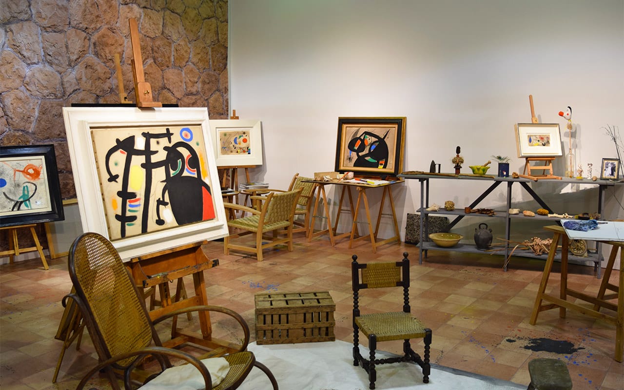 Installation view of 'Miró's Studio' in the Mayoral booth, with Joan Míro's "Women V" (1969) on the left, at the 2016 Armory Show