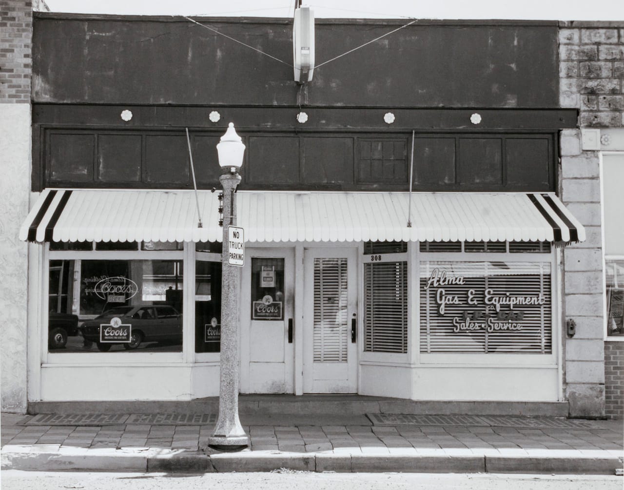 'No Mountains in the Way: Photographs from the Kansas Documentary Survey, 1974'