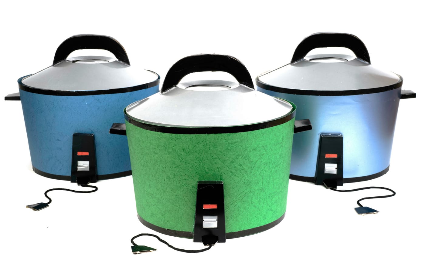 Joss paper rice cookers (photo by Sara Codutti, courtesy Staatliche Kunstsammlungen Dresden)