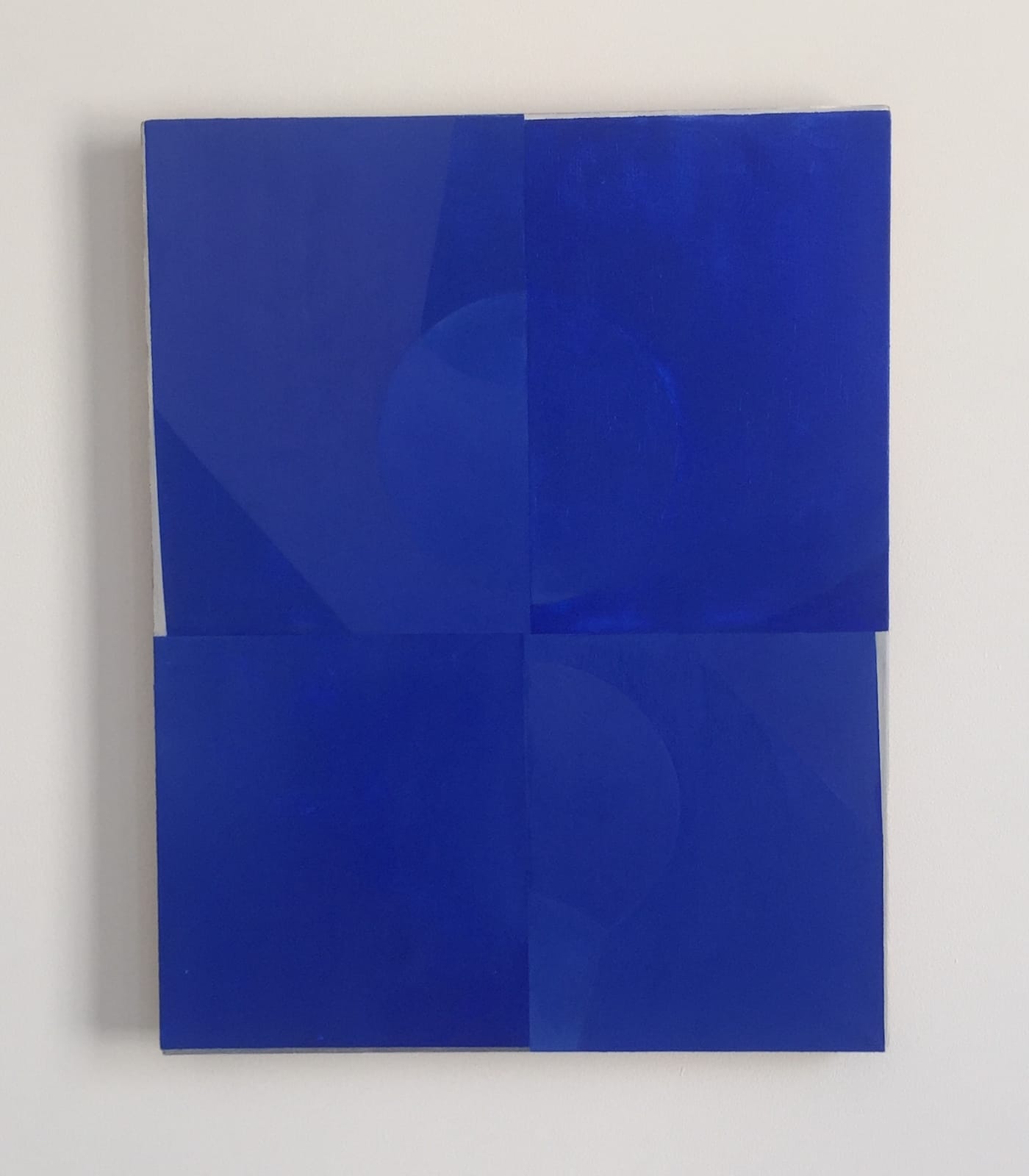 Nathlie Provosty, "Resonance II" (2016), oil on linen, 19 x 15 in (photo by the author for Hyperallergic)