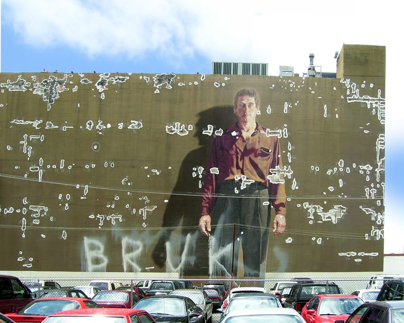 Kent Twitchell, "Ed Ruscha Monument" (1987), photographed in May 2006, just months before it was painted over (photo by Ed Fuentes for viewfromaloft)