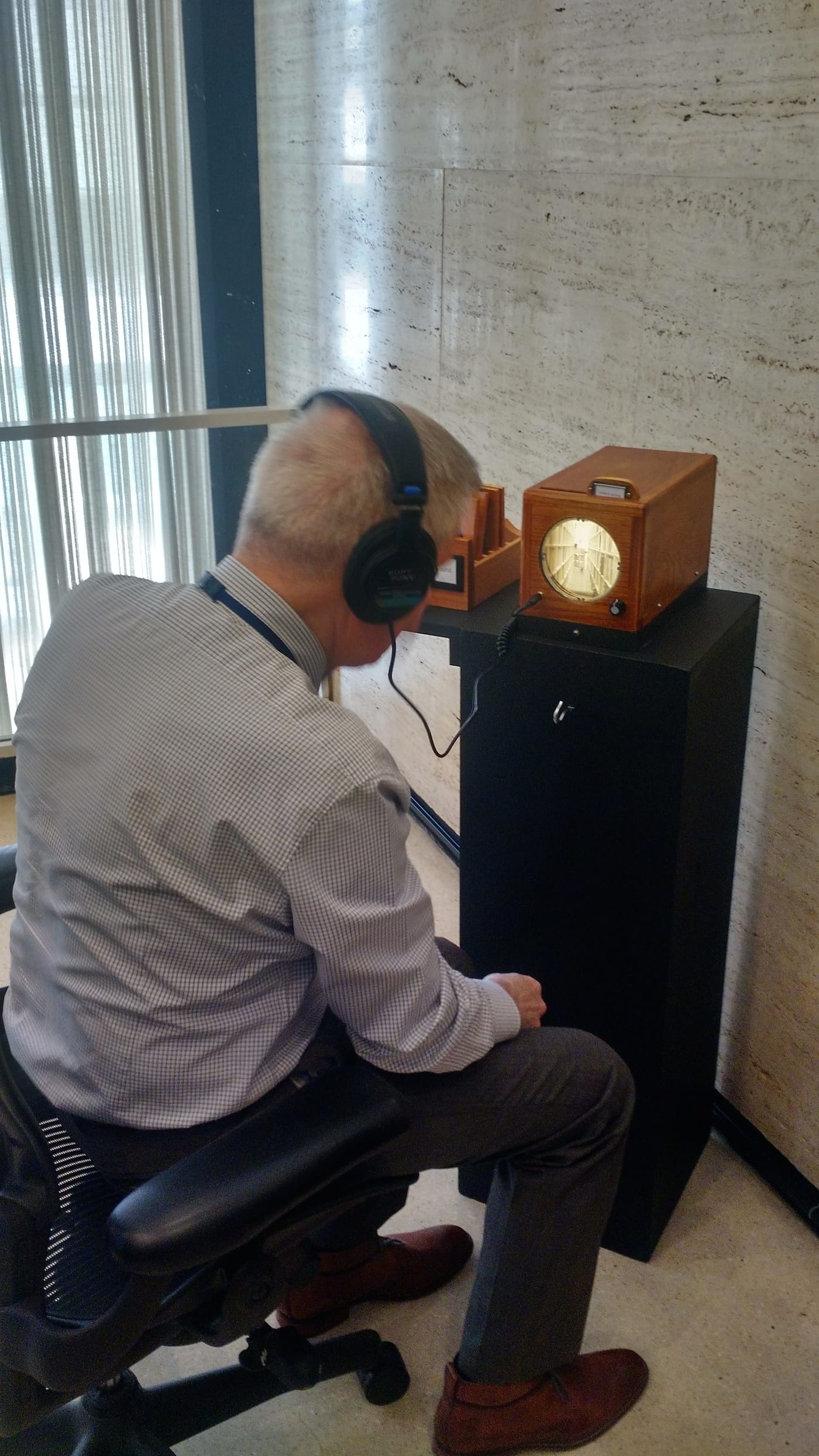 Using the slide box in 'Archives of Sound' (courtesy NYPL)