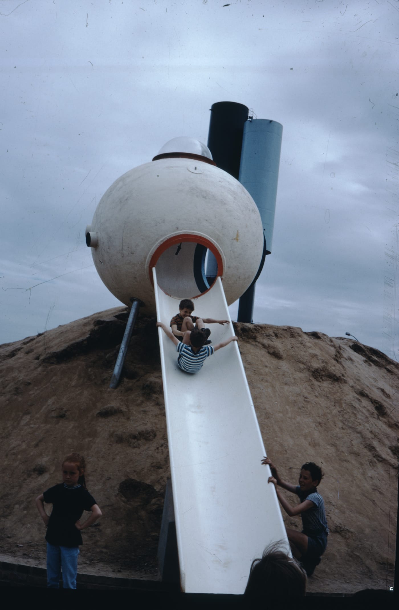 Group Ludic, Playground for La Grande Delle, Hérouville-Saint-Clair (ZUP Ville Nouvelle), France (1968) (courtesy of Xavier de la Salle)