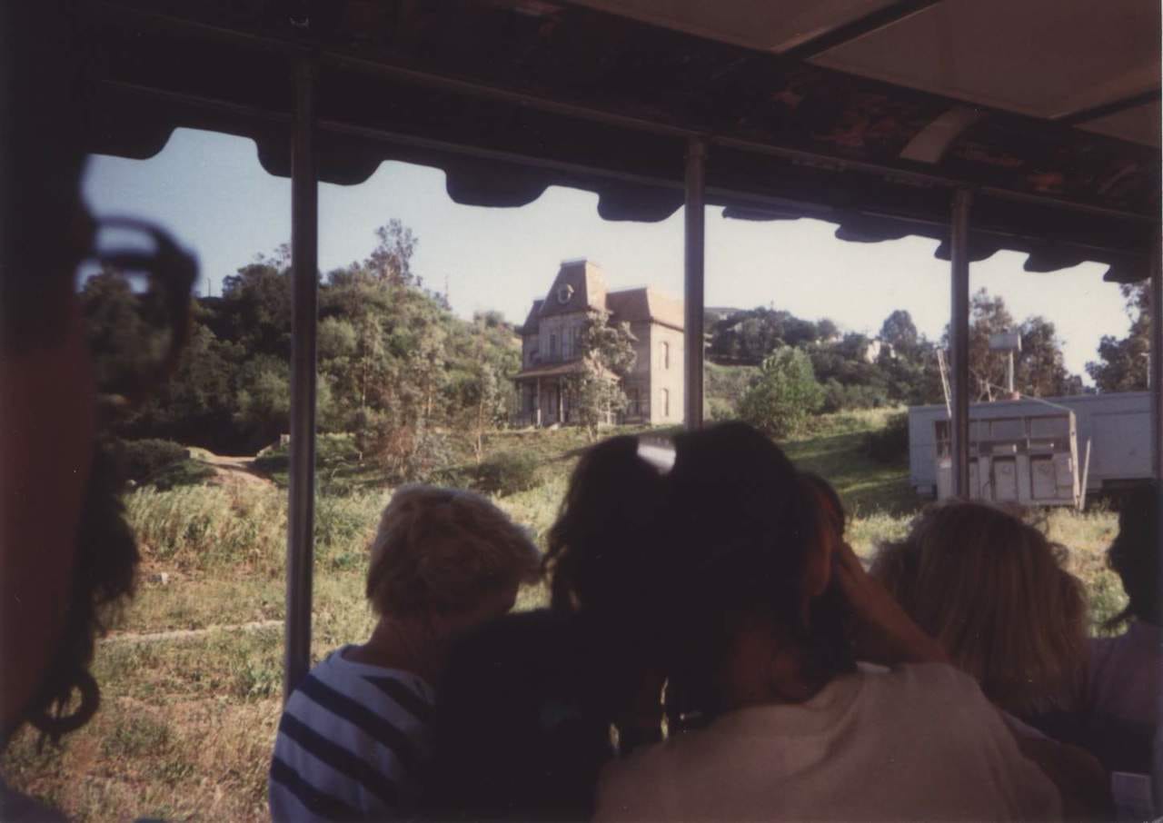 The 'Psycho' house viewed from the Universal Studios tram in 1990 (photo by JGKlein/Wikimedia)