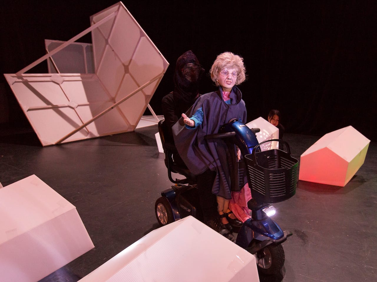 Theodora Skipitares "Six Characters (a family album)" (2015) (photo by Richard Termine, courtesy of La Mama) 