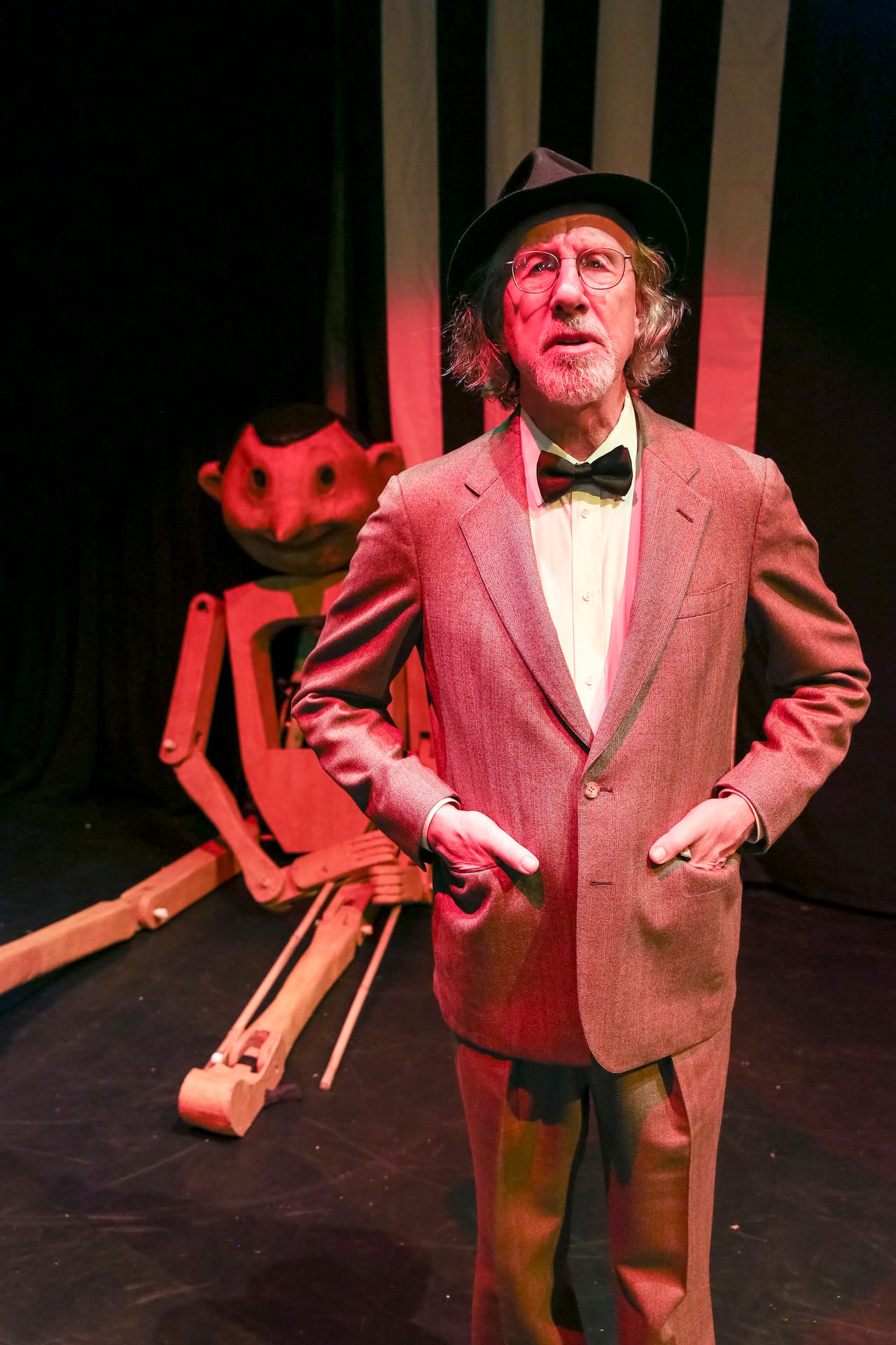 Theodora Skipitares "Six Characters (a family album)" (2015) (photo by Richard Termine, courtesy of La Mama) 