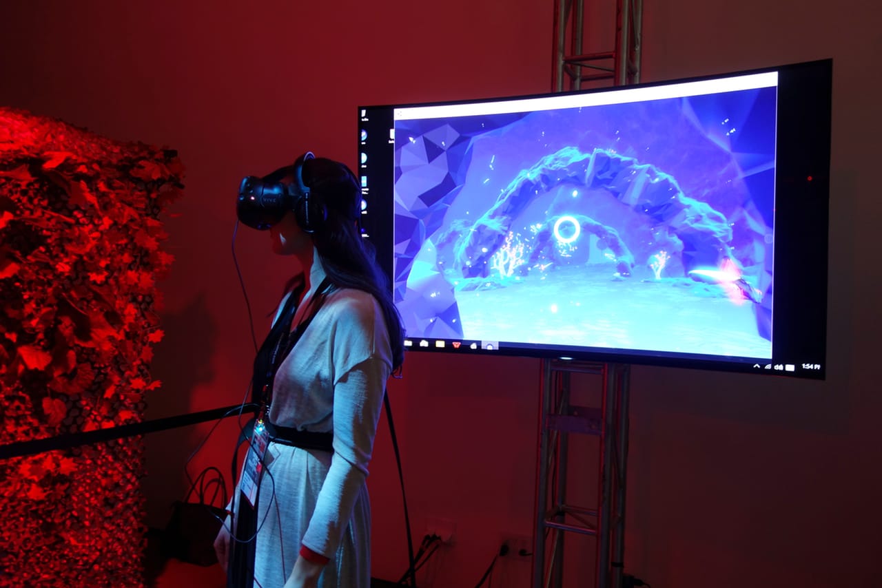 A festival goer experiencing "DEEP VR"