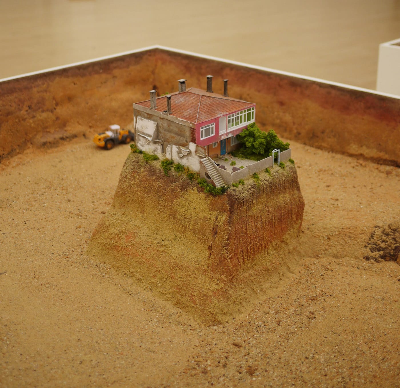 Ahmed Ögüt, "Pleasure Places of All Kinds" (2014), model of a nail house in the Flikirtep Quarter of Istanbul. 
