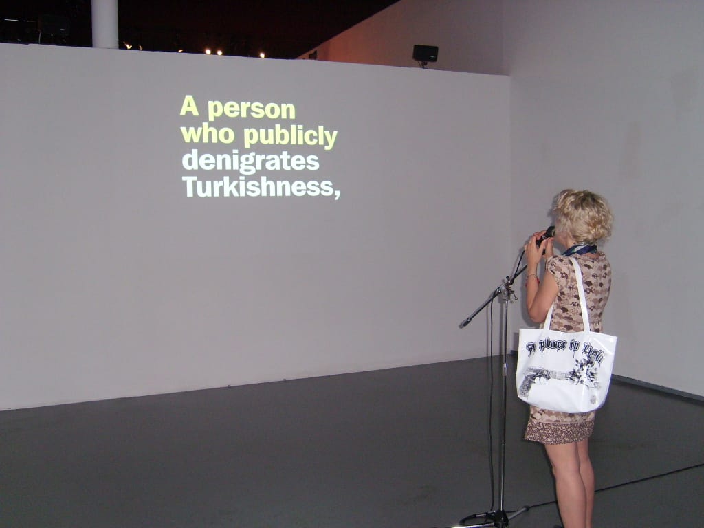 Özgür, "I Love You 301" (2008), karaoke video installation, Trienale Bovisa, Milan