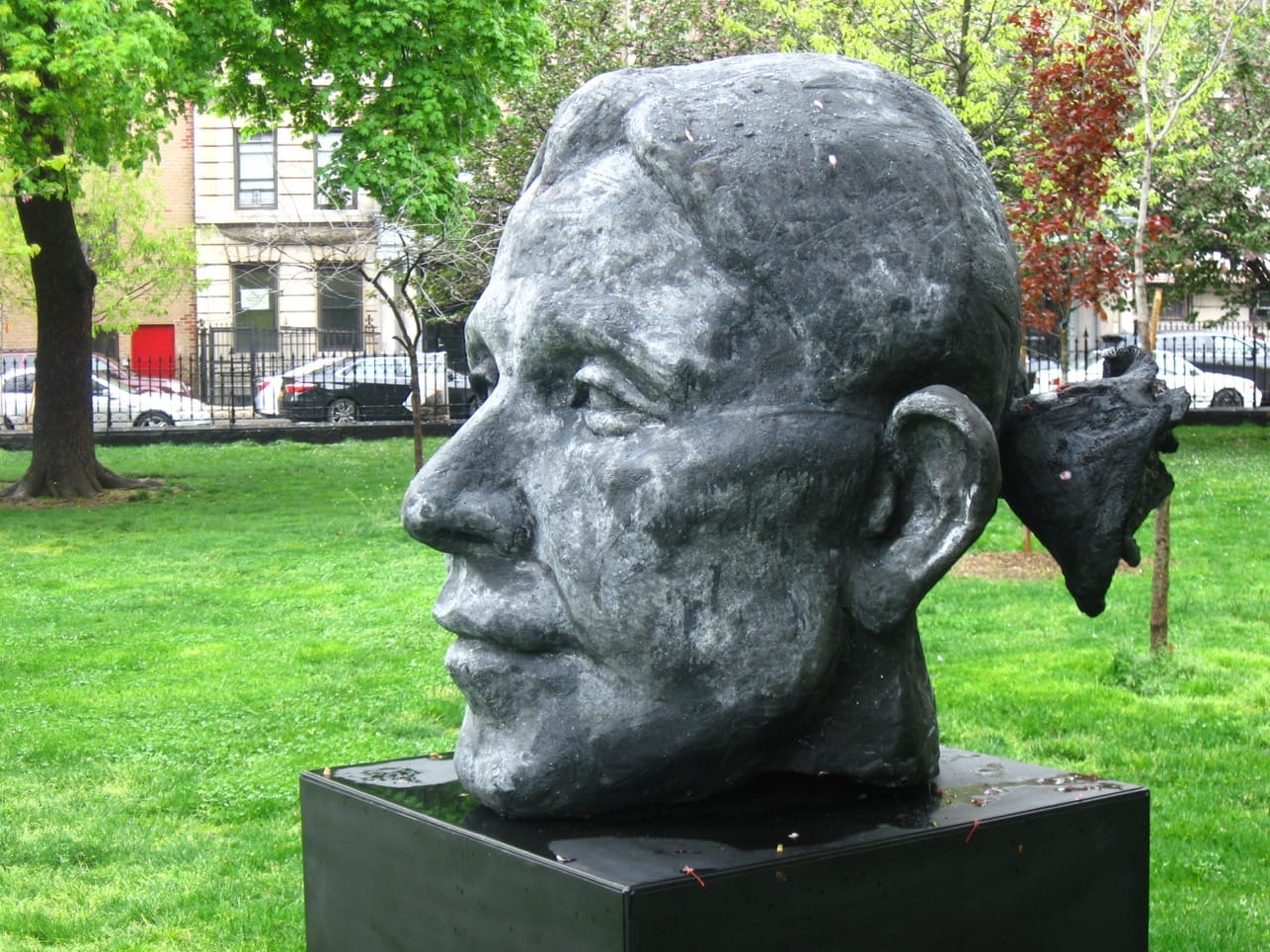 Montserrat Daubón "Big Head (Harlem Rose)" (2016)