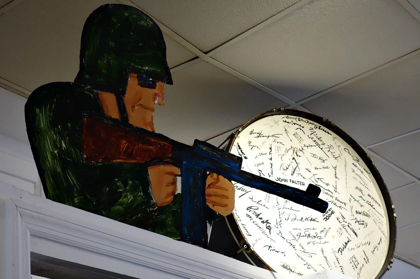 'Seymour Chwast on War' at the Society of Illustrators (photo by the author for Hyperallergic)