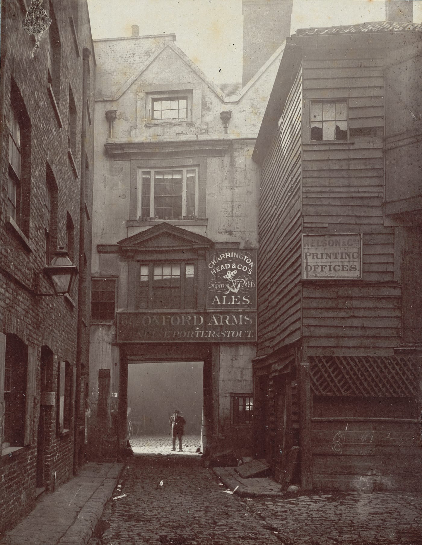 Alfred and John Bool, no. 1, "The Oxford Arms, Warwick Lane" (1875), carbon print mounted on card, from 'Relics of Old London' (Society for Photographing Relics of Old London, 1875–1886, courtesy Yale Center for British Art, Paul Mellon Collection)