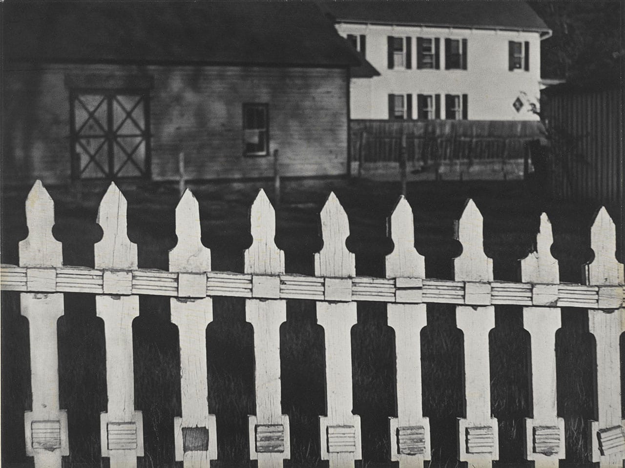 Paul Strand (1890-1976), White Fence, Port Kent, New York, 1916 © Paul Strand Archive, Aperture Foundation