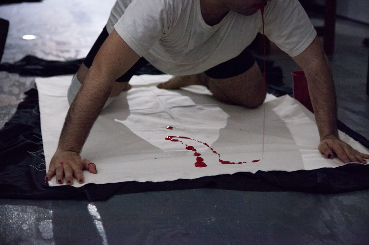 Mercado spit painting. Photo by Gregory Paul