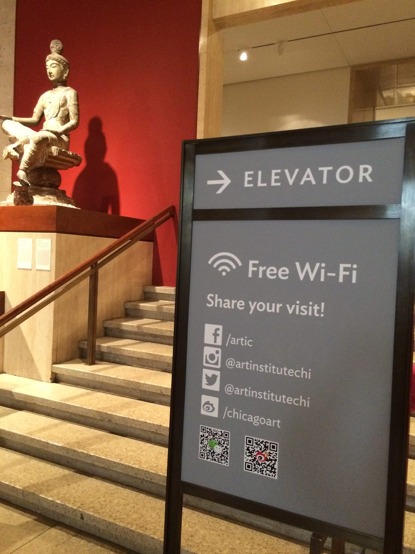 Social media signage at the Art Institute of Chicago