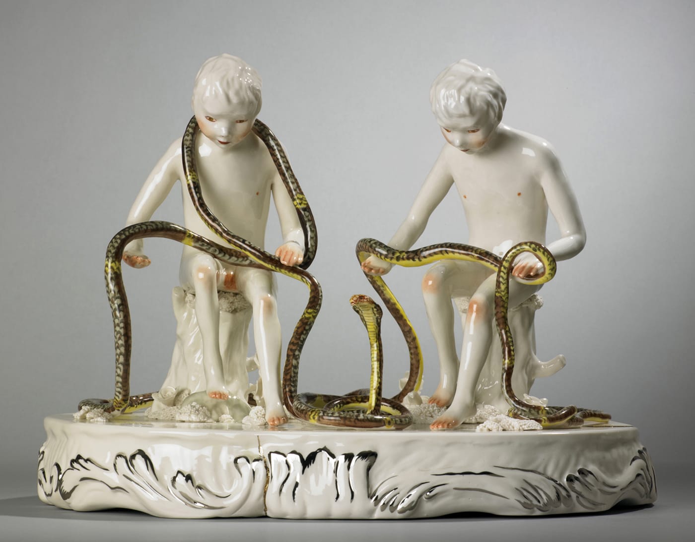 Shary Boyle, "King Cobra" (2010) (Collection Antoine de Galbert, Paris)