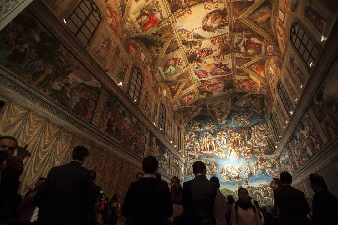 The interior of Mexico City's Sistine Chapel replica (photo via @gaviriasantos/Instagram)