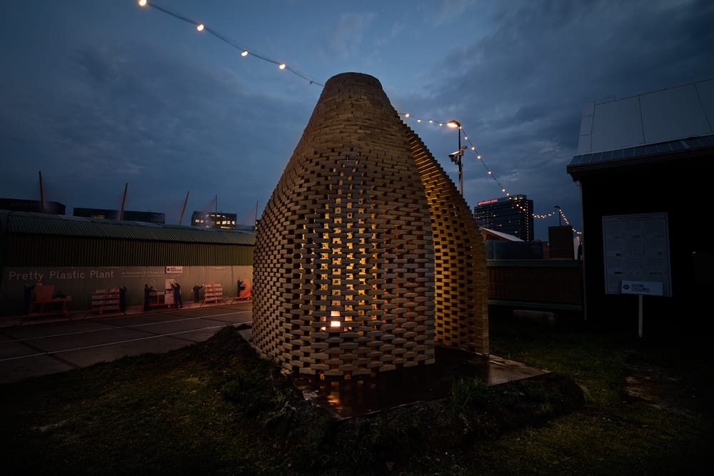 Studioninedots' "The TrueTalker" (2016) made with StoneCycling's WasteBasedBricks (photo by Peter Cuypers, all courtesy StoneCycling)