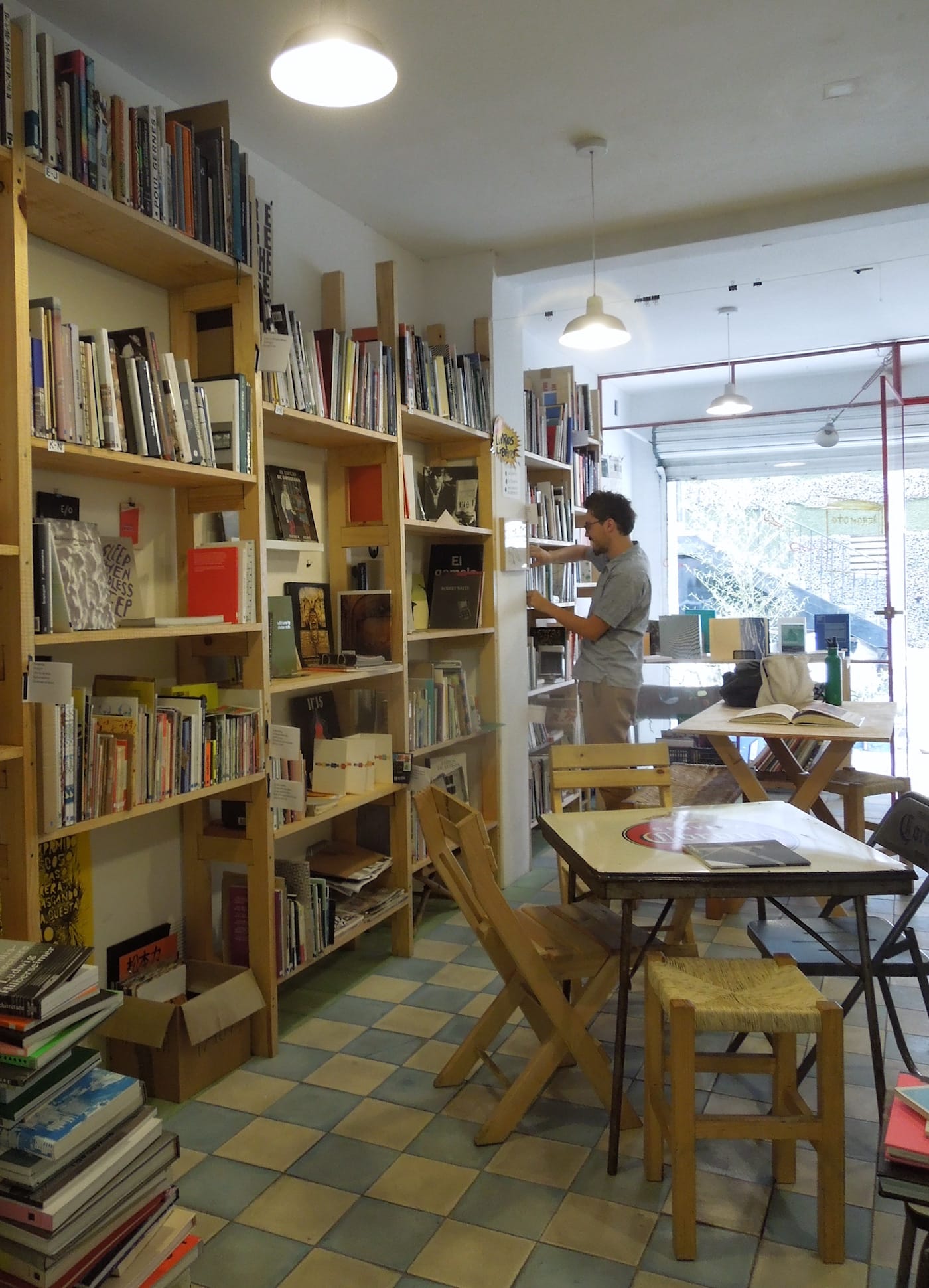 Inside Aeromoto (all photos by the author for Hyperallergic unless indicated otherwise)