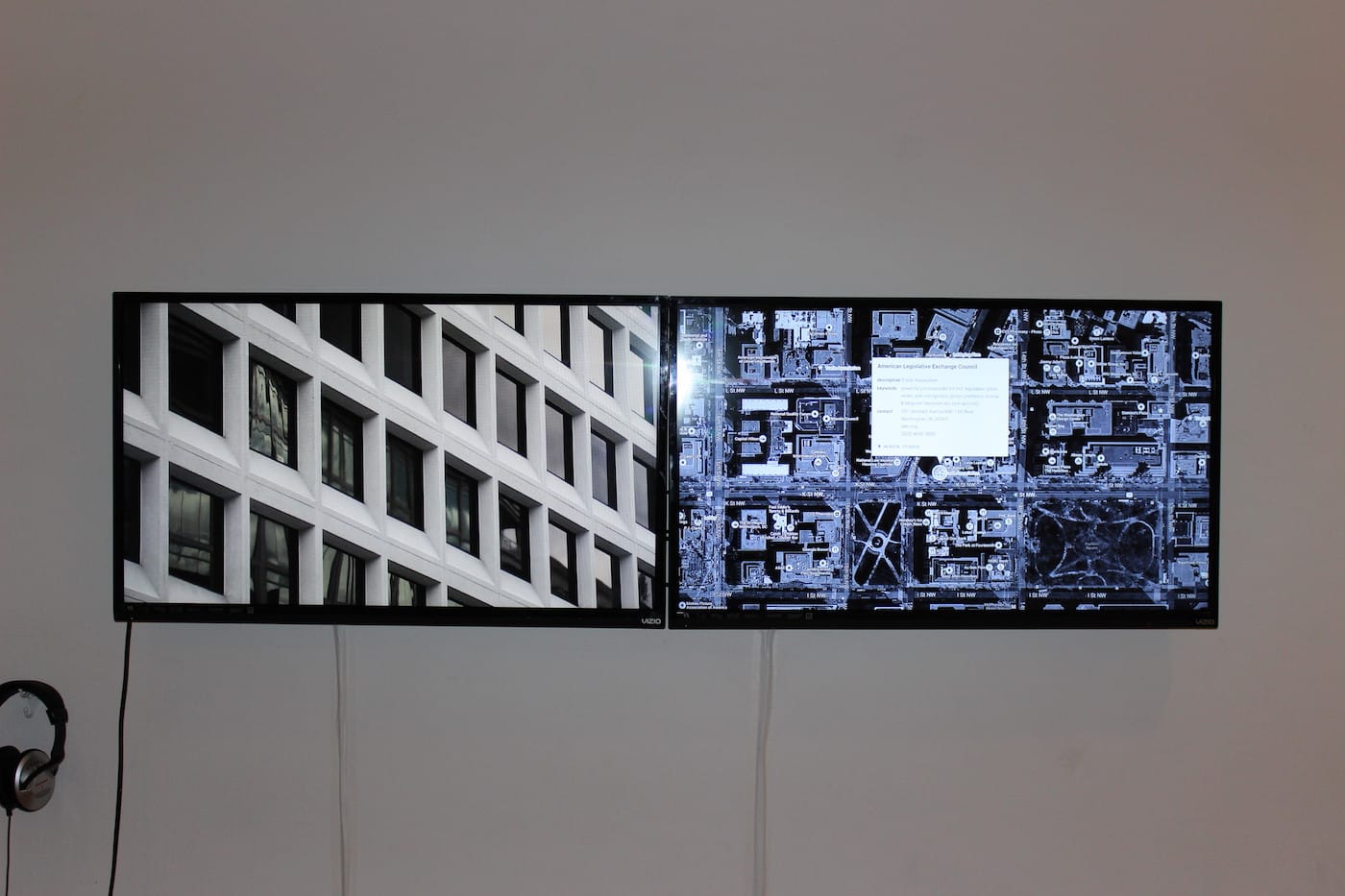 Steve Rowell, "Parallelograms" (2015) (photo courtesy SPACES)