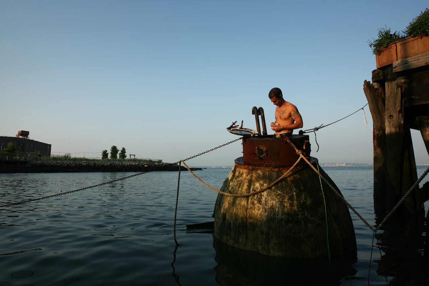 Duke Riley, "After the Battle of Brooklyn" (2007) (photo by Damon Winter, courtesy the artist and Magnan Metz Gallery)