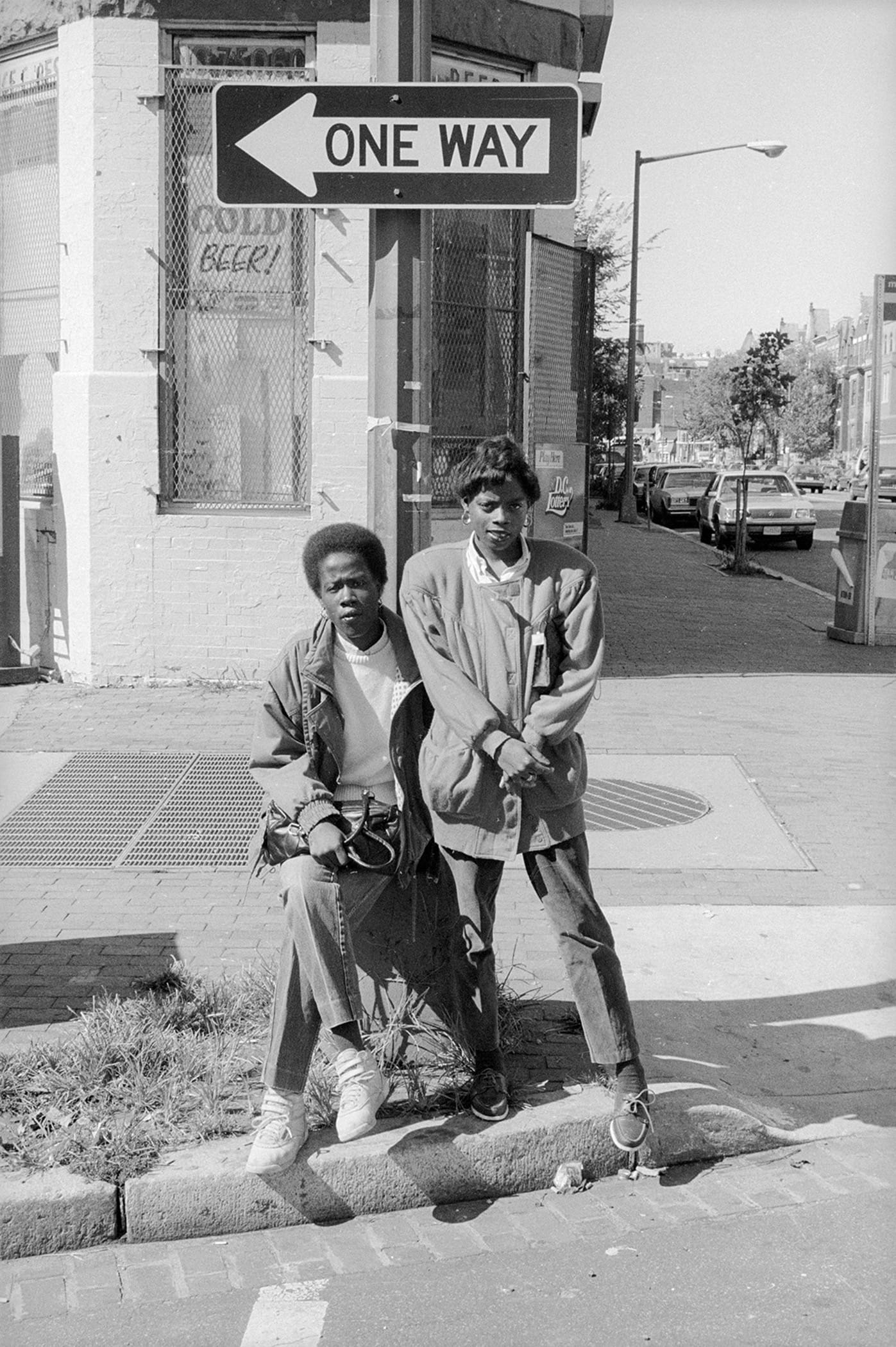 Ann P Meredith, "Cheryl and Missy, Washington, DC" (1988), Digital archival print, 14.5 x 22 in. ©Ann P Meredith.com UNTIL THAT LAST BREATH! The Global Face of Women with HIV/AIDS 1987-1997