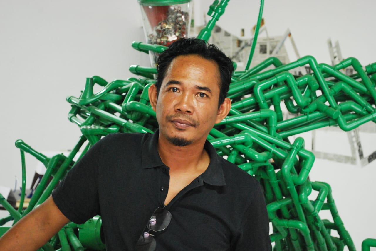 Meas at the gallery.