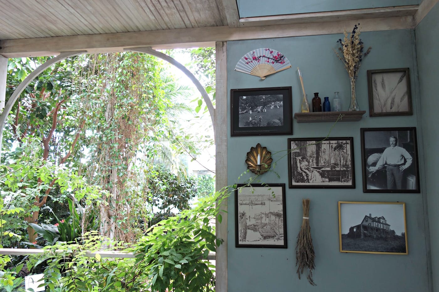 Installation view of 'Impressionism: American Artists on Canvas' at the New York Botanical Garden