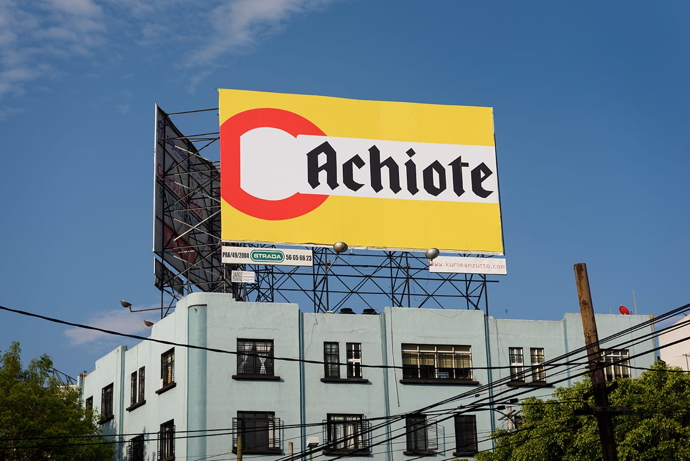 Sonora 128, a billboard gallery in Mexico City, showing Antonio Caro's "Achiote" (2016) (all photos by PJ Rountree, courtesy the artist and Kurimanzutto, Mexico City, 2016) 