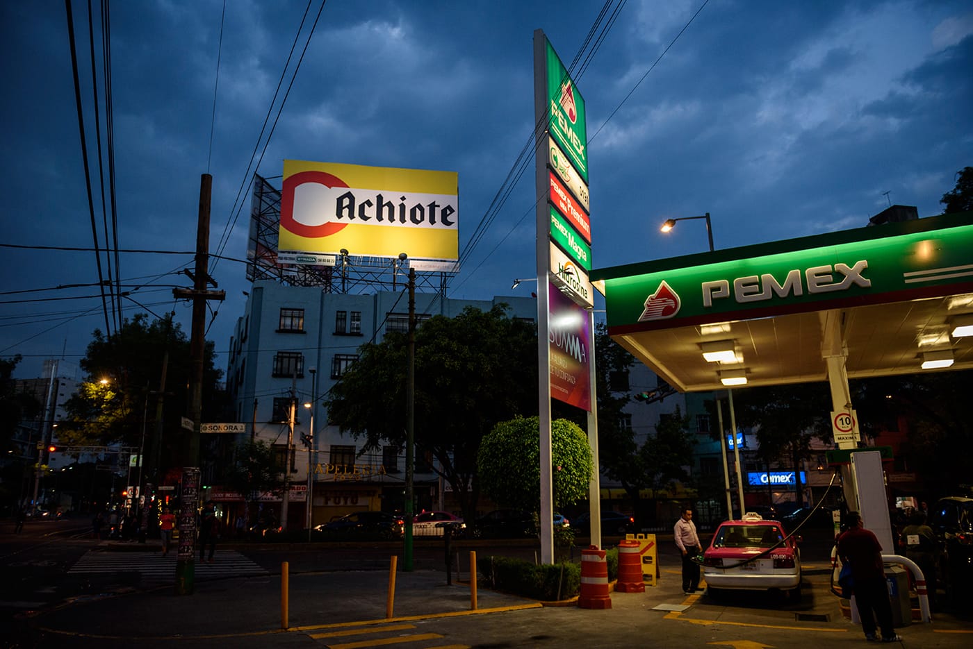 Antonio Caro's "Achiote" (2016) at Sonora 128