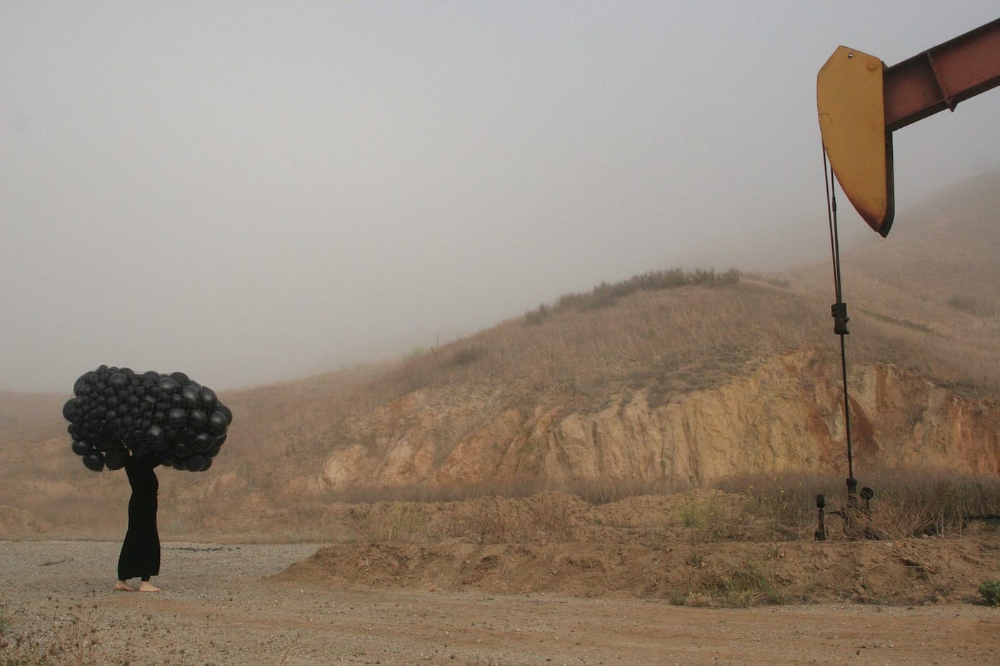 Elana Mann, "Double Bow" from the IBD (Improvised Balloon Device) Series (2007-11), Pigment print on paper, 13 x 19 in. (via torranceartmuseum.com)