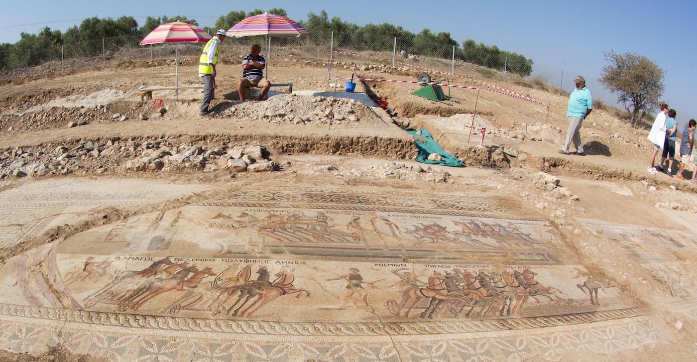 Υπ. Μεταφορών – Παρουσίαση αρχαιολογικού χώρου Ακάκι, Λευκωσία, Κύπρος Ο Υπουργός Μεταφορών, Επικοινωνιών και Έργων κ. Μάριος Δημητριάδης, στην παρουσίαση του αρχαιολογικού χώρου στην τοποθεσία Πιάθκια. // Min. Transport – Presentation of archaeological site Akaki, Lefkosia, Cyprus The Minister of Transport, Communications and Works, Mr Marios Demetriades, attends the presentation of the archeological site at the location Piadhia.